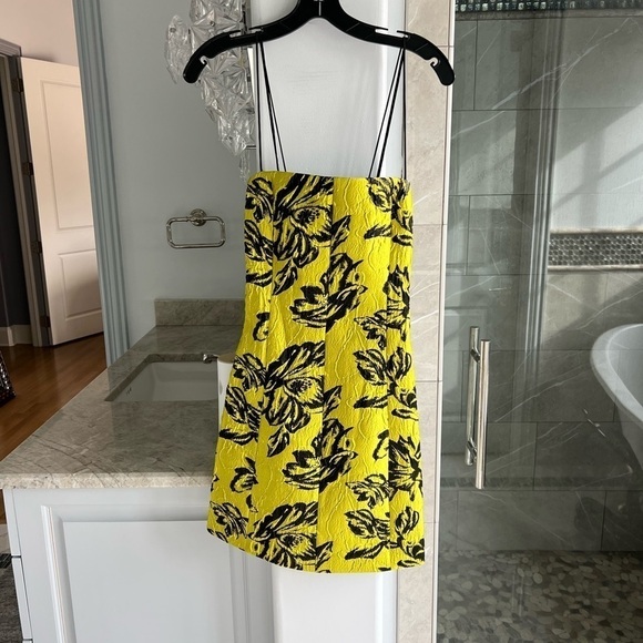 ALICE + OLIVIA Tayla Structured Jacquard Mini Dress - Picture 4 of 16